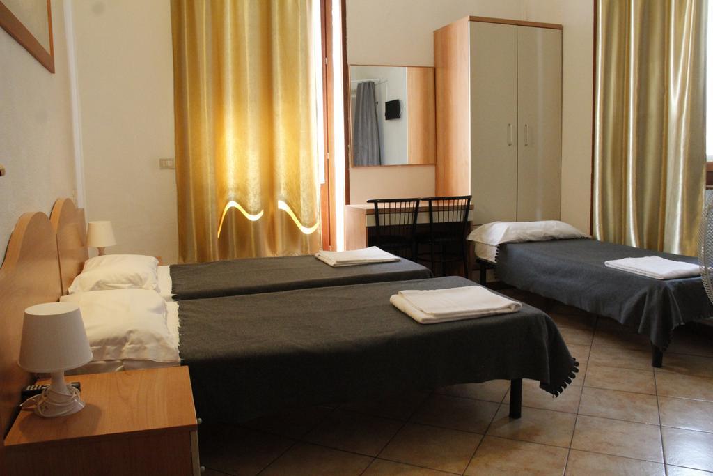 Hotel Alba Milão Quarto foto