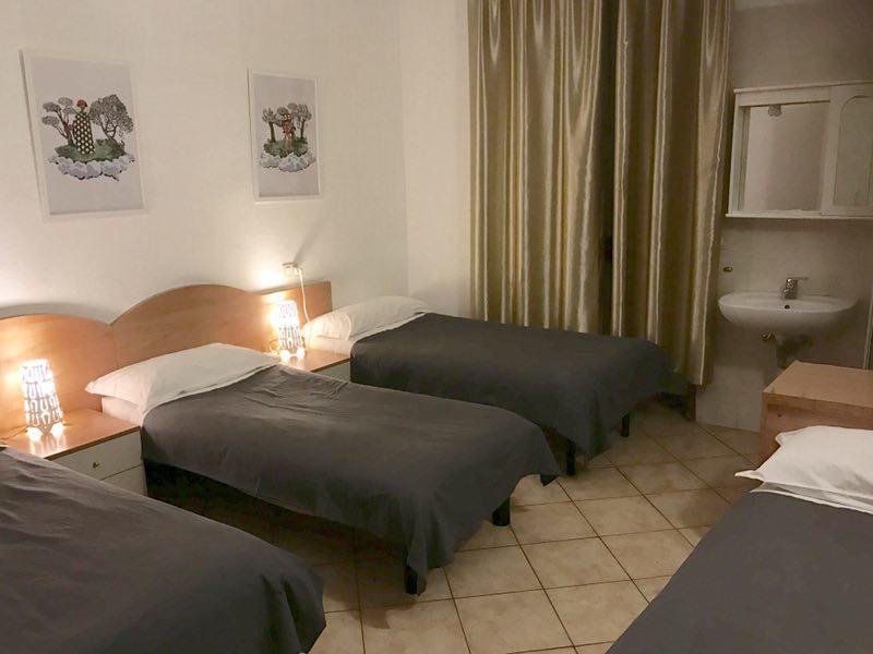 Hotel Alba Milão Quarto foto