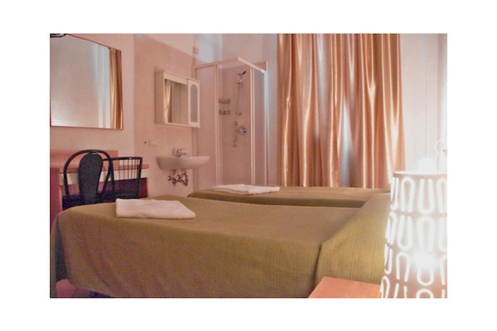 Hotel Alba Milão Quarto foto
